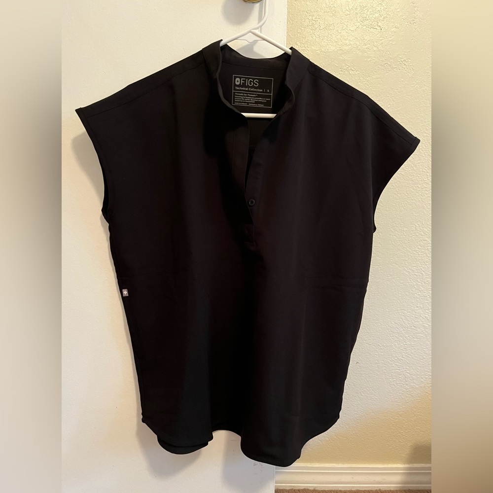 Women's Black Rafaela™ - Oversized Scrub Top - S / Black